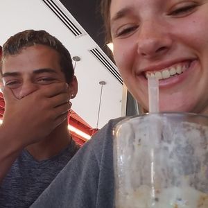 Meet your Posher, Tayler